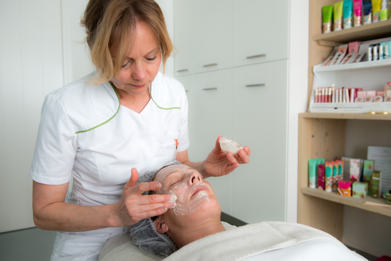 Skincare-Amsterdam-Bindweefselmassage-peeling Skincare-Amsterdam-Bindweefselmassage-peeling